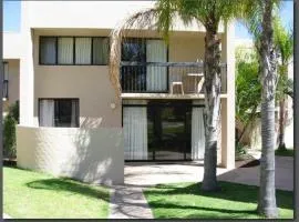 Riverview Holiday Apartment 71 - 2 Storey - Kalbarri WA