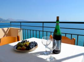 Villa Panorma, hotel v destinaci Qëparo