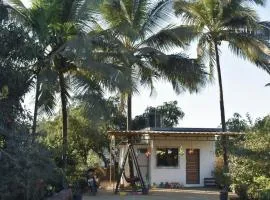 Aangan Homestay - Garden Retreat Near Ratnagiri