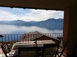 Lakeview Residence