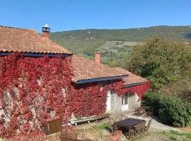 Grande maison rustique sur les contreforts du Larzac