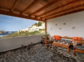 Villa Thalassa 1 2 Bedrooms With En-Suite Sea Views