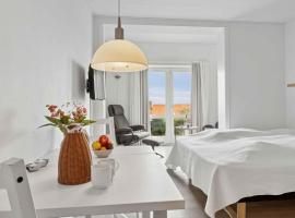 Pension Koch Apartment 6, hotel i Gudhjem