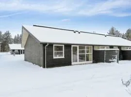 Holiday Apartment Near Sea Beach And Golf