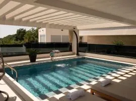 Luxury VILLA WITH PRIVAT POOL