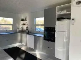 Newly Renovated Holiday Home 150 M From Fjord