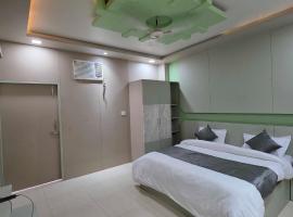 Hotel O Abhinandan & Party Lawn: Kaliānpur şehrinde bir otel