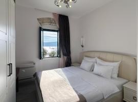 Rustico apartments, hotel di Tivat