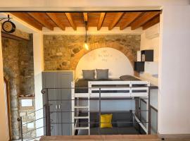 Casa Poggivecchi, hotel Castellina Marittimában