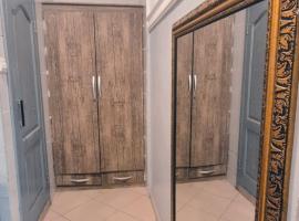 Yoggies Apartment, hotel a Kasoa