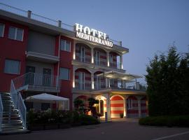 Hotel Mediterraneo, budgethotel i Villa Cortese