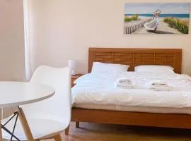 Апартаменти в центрі Одеси біля Дерибасівської вулиці та Оперного театру Grotess