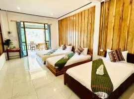 Views Backpackers Hostel