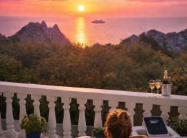 Aegean Serenity - Sea View Retreat, Hotel in Archangelos