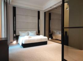 Sparano Palace - Luxury Maison, hotell i Bari
