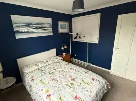 Chic Modern Stay, Fresh and Relaxing