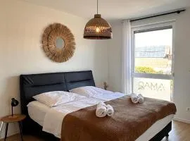 AMAO Grey - 86 m2 Apartment - Balcony - King-Size Beds - Free Parking - Near Europa-Park - Up to 12 Guests with 2 Units