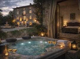 Io&Te Boutique Suite Privata con Jacuzzi a Villa Monteriolo, Hotel in Canelli