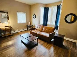 Suites on East Side near Whole Foods, Brown University, Miriam Hospital, MBTA, Downtown,