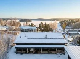 Villa West Ellivuori - High Quality 6BR Villa with Jacuzzi