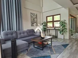 K&K The Modern Villa at Porto Laiya