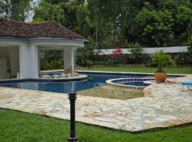 Casa De Campo Alejandria、リベラのホテル