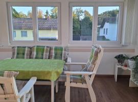 Uschi's guest apartment، فندق في Ruderting