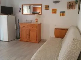 Studio 5 minutes de la plage, parking privé