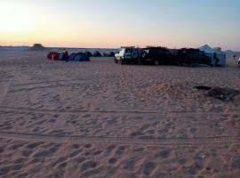 White desert tent, hotel v destinaci Bawati