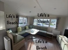 Lifes a Beach on Presthaven Sands resort