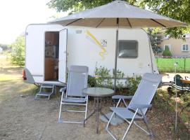 "Campingplatz Altjessen 57", hotelli kohteessa Pirna