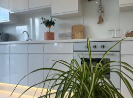Ocean Drive BOUTIQUE Apartment Adults only Dog friendly, hotel a Brean