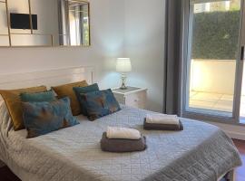 Apartment by the sea & town, Hotel in Esposende