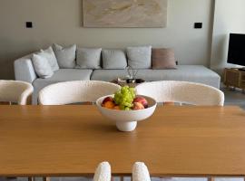 Villa Loggia, hotel en Ferendináta