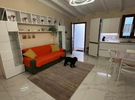 Casa Vacanze Il Glicine, hotel in Castana