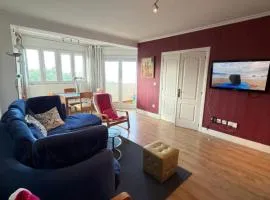 Primera línea playa Usil Terraza con vistas Parking