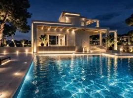 Banana Bay Residence- 4BR with Pool,Table tennis,1min from the Sea by Villa Mana Gers