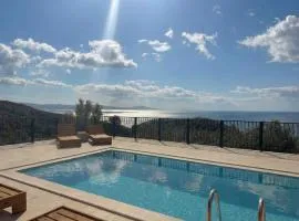 Petres Luxury Villas with heated private pool