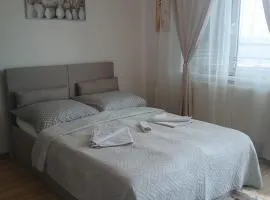 Chic & Cozy Beige Studio