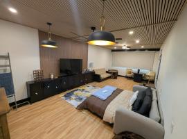 Beamsville Modern Rustic Suites: Beamsville şehrinde bir otel