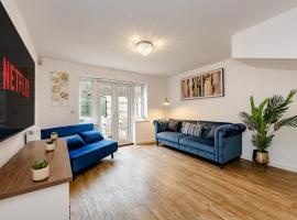 Modern 2 Bedroom House in Cheshunt, hotel a Cheshunt