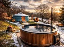 Jurta pod Blaníkem s wellnes