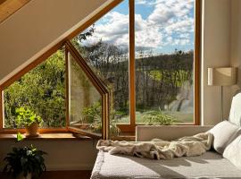 Hiša PRI JEZERU, hotel a Dobrovnik