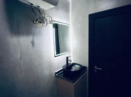 Luxury 2BR Wuse 2 - 247 Power Free Wi-Fi