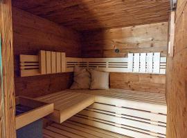 Luxury Penthouse with sauna jacuzzi, vila di Arni Alp