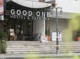 Good One Poshtel & Cafe Bar