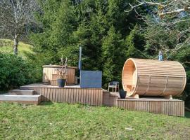 Ferme de Chenezeau - 15 personnes , 7 chambres &ndash; hotel przy plaży 