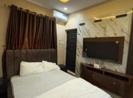 Shortlet Apartment - Ajose, Hotel in Shomolu