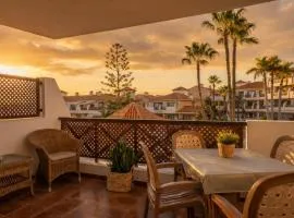 Cozy Apt Heated Pool Terrace AirCo Golf