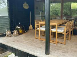 Family Holiday Home With Field Views On Orø, hotel di Orø